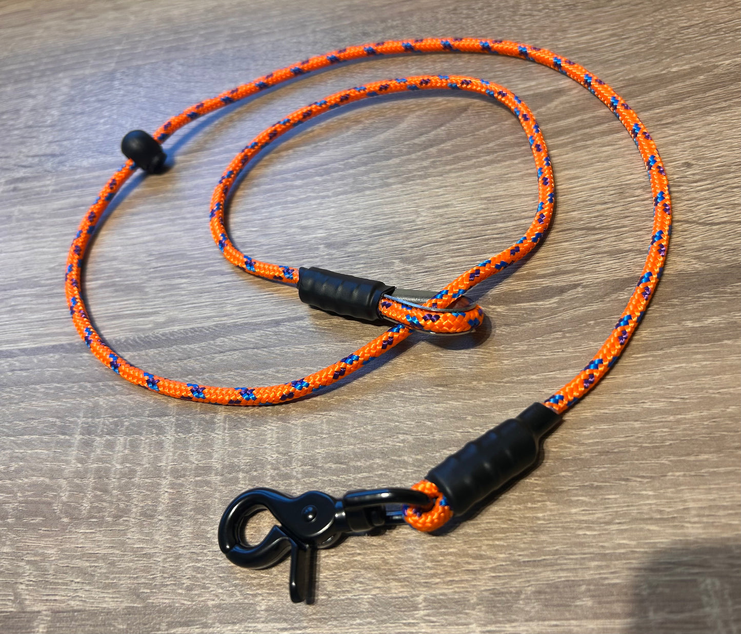 Hands Free Slip Lead￼